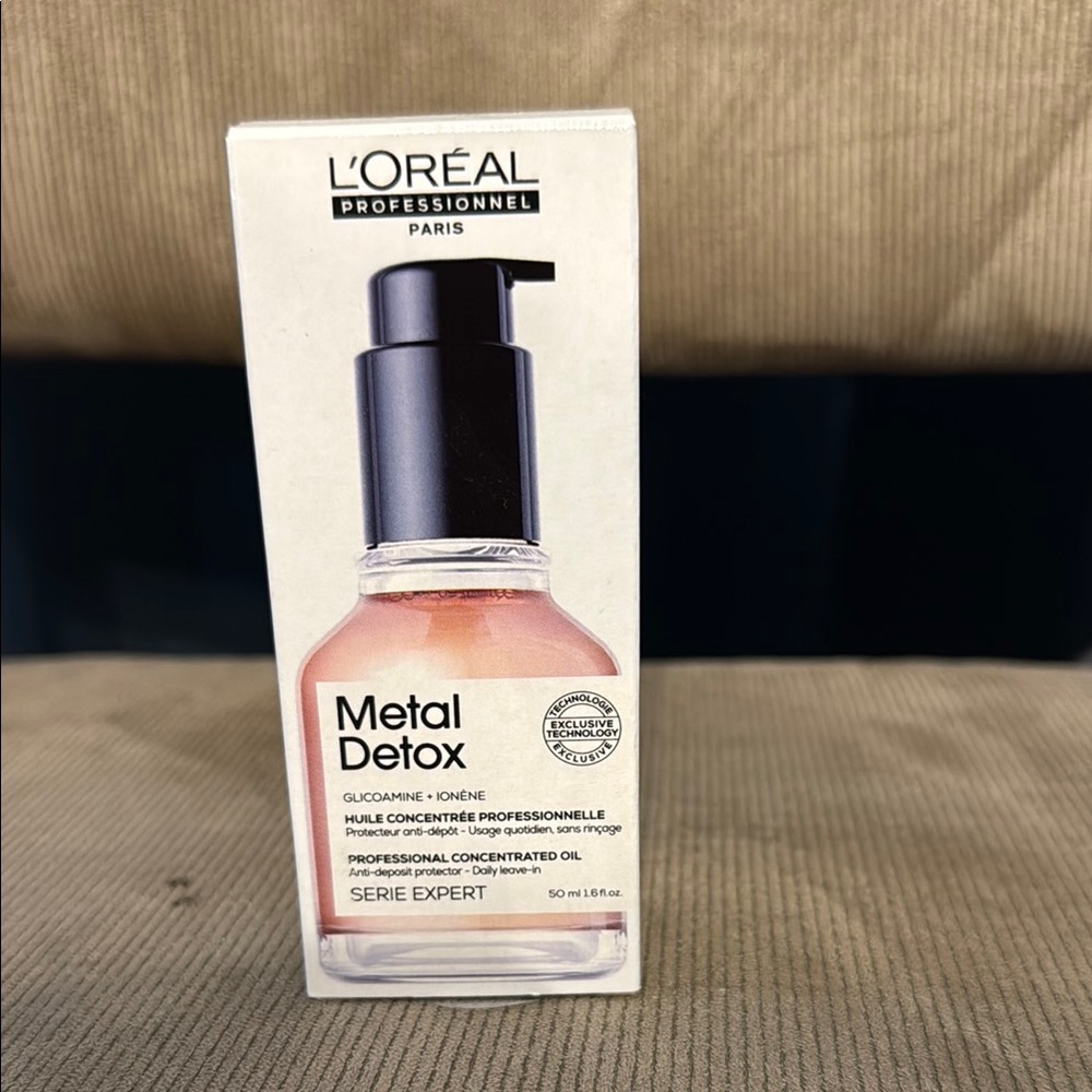 L'Oréal Professionnel Metal Detox Hair Oil -